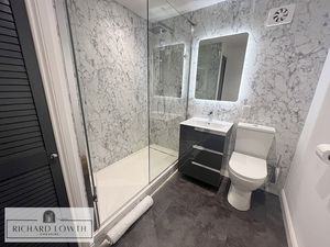 Stylish Shower Room/WC- click for photo gallery